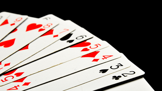 Poker Tells: Reading Your Opponents’ Body Language